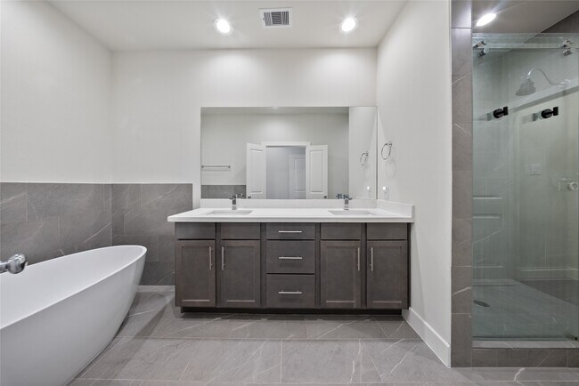 Photo - 2309 Silva Park Ln