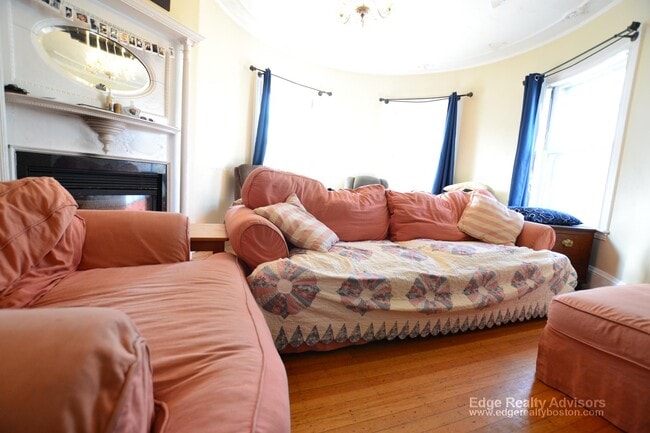 Photo - 27 Bennett St Unit 2