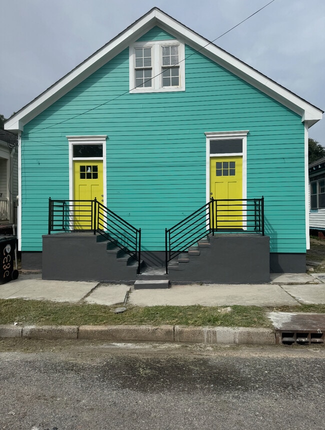 Building Photo - 2830 2nd St Rental