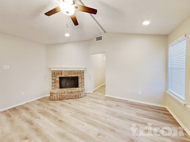 Photo - 14605 Otoe Dr