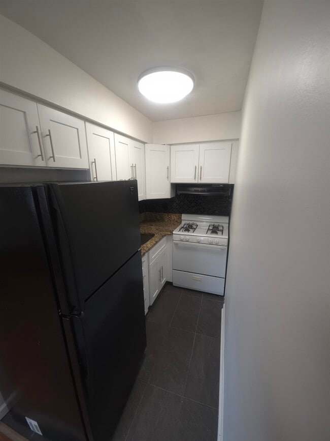 Photo - 4325 Meadowview Ave Unit #204