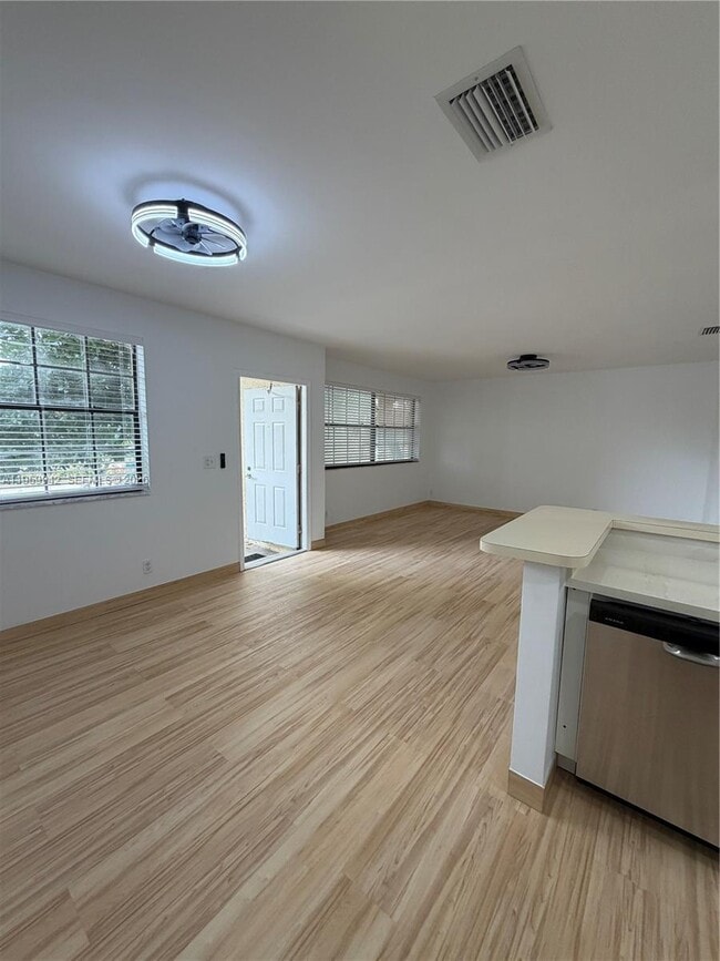Photo - 2846 Coral Springs Dr Unit 2846