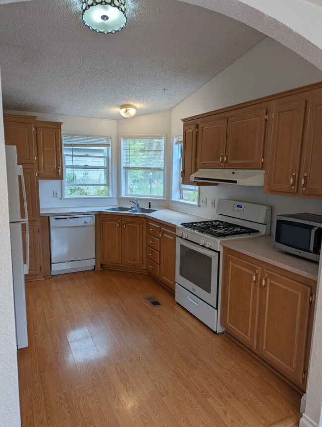 Photo - 514 Holbrook St