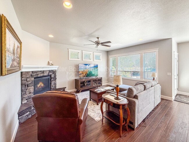 9753 W Wildbranch Dr
