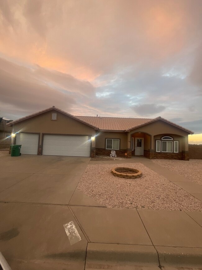 Photo - 4311 Hermosa St