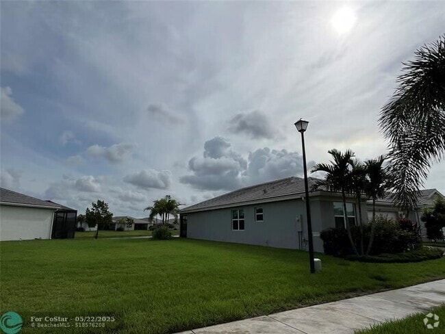 Building Photo - 11711 SW River Crossing Pl Rental
