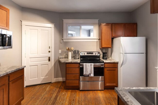 Photo - 2584 Madison Rd Unit ID1056072P