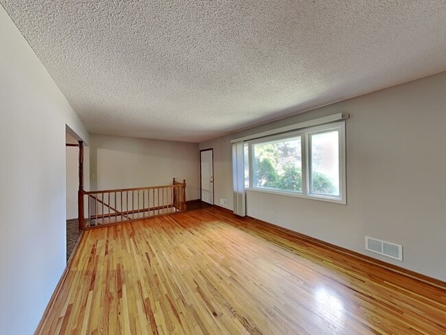 Photo - 1218 Skillman Ave E