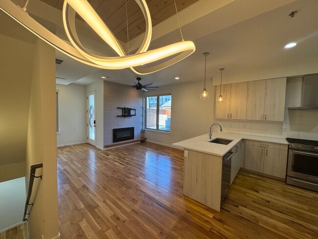 Photo - 2625 W 25th Ave