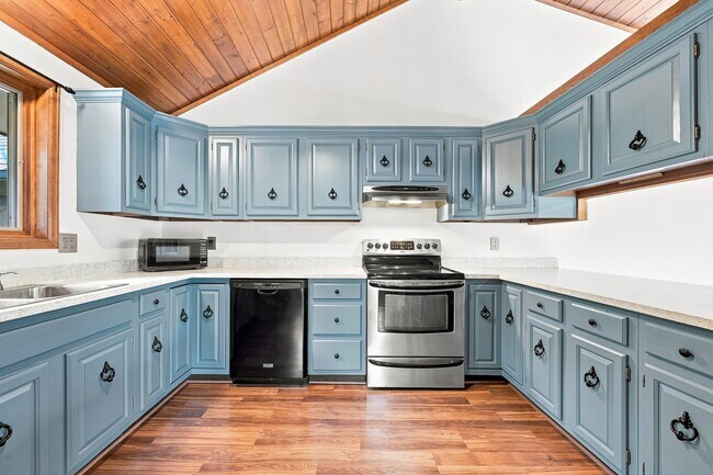 Photo - 28248 Harebell Ln