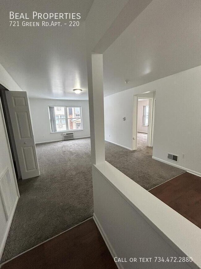 Photo - 721 Green Rd Unit 220