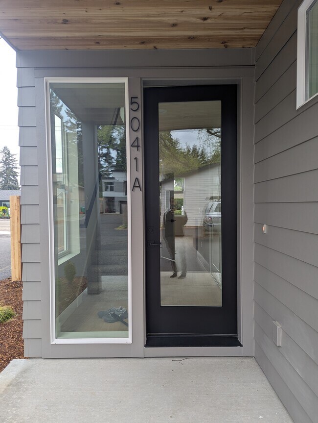 Photo - 5041 SE King Rd