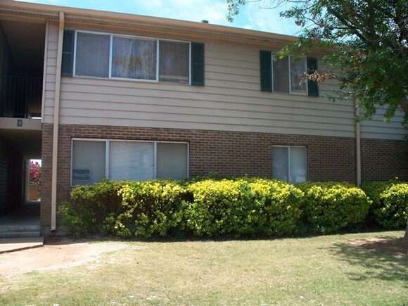 Smith Heights Apartments - Smith Heights Apartments