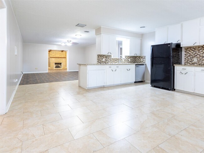 Photo - 2728 Encino Ave
