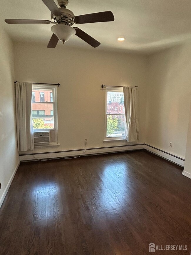 Photo - 259 Grove St Unit 3