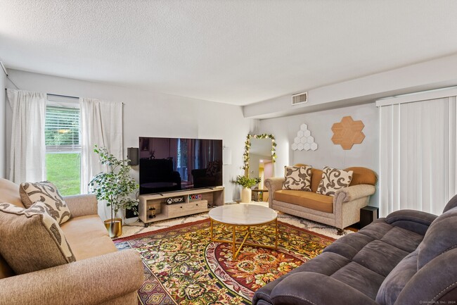 Photo - 59 Brookwood Dr Unit 59 Brookwood Dr