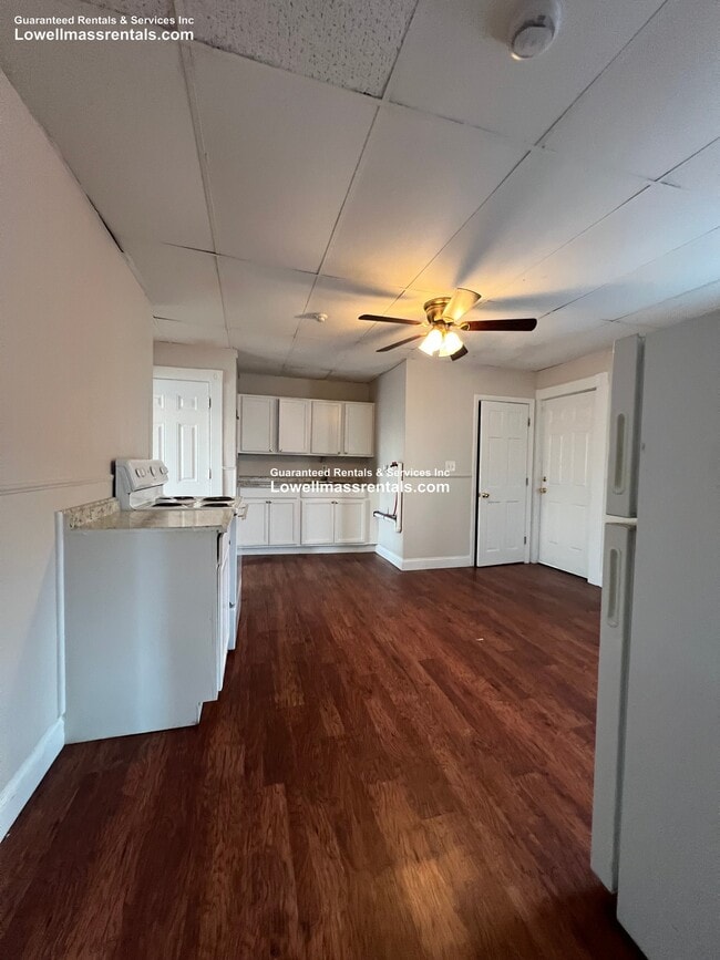 Building Photo - 7 Exeter St Unit 3R