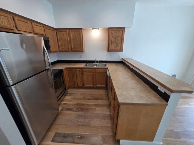 Photo - Beautifully Remodeled townhome on the south hill