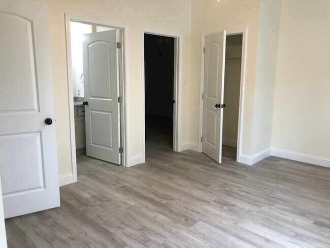 Photo - Collegewood Apartments