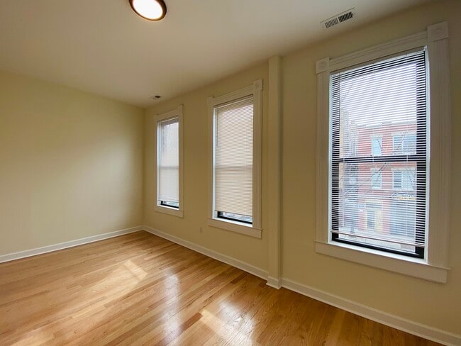 Photo - 1452 W Taylor St Unit 2F