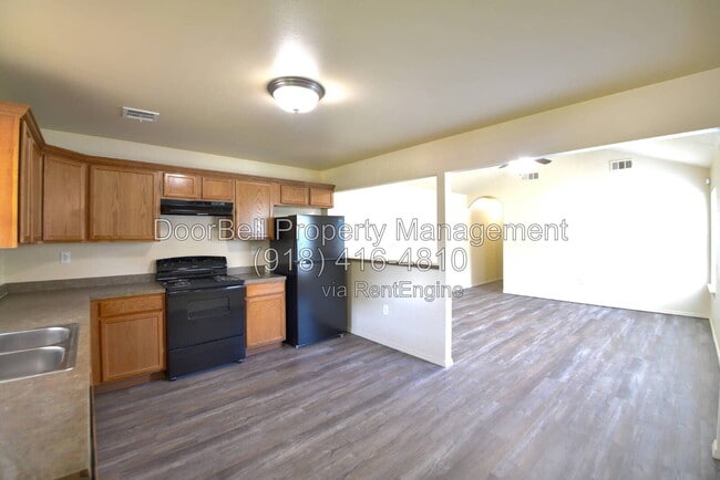 Photo - 6009 S Madison Pl