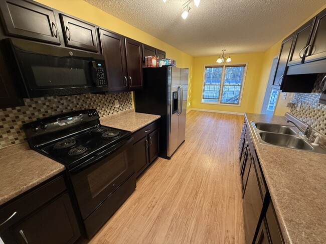Photo - 121 Laredo Dr