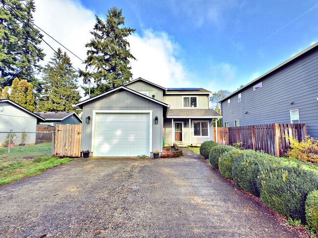 Building Photo - 6731 SE Fern Ave