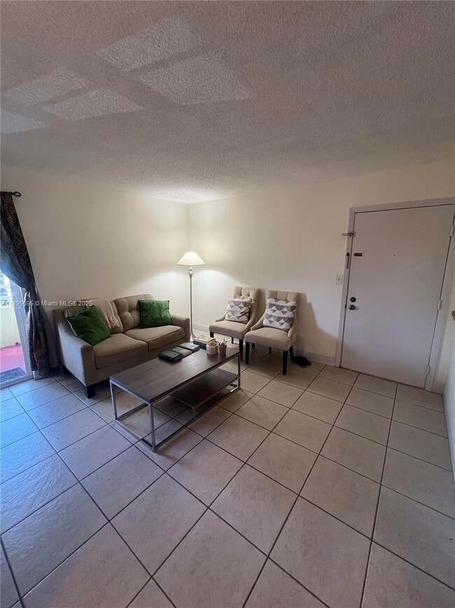 Photo - 10765 SW 108th Ave Unit 204