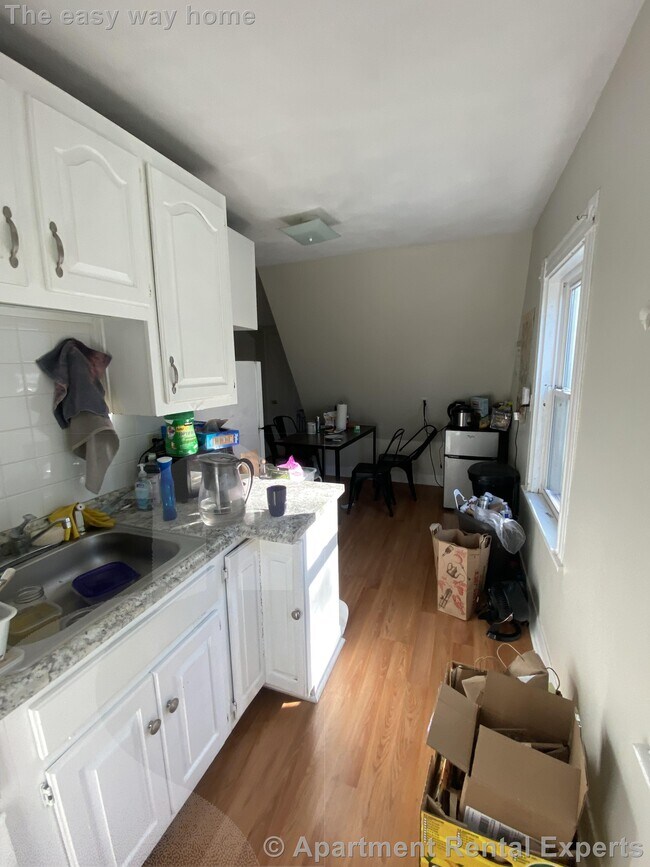 Photo - 14 Fairmount St Apartments Unit #1