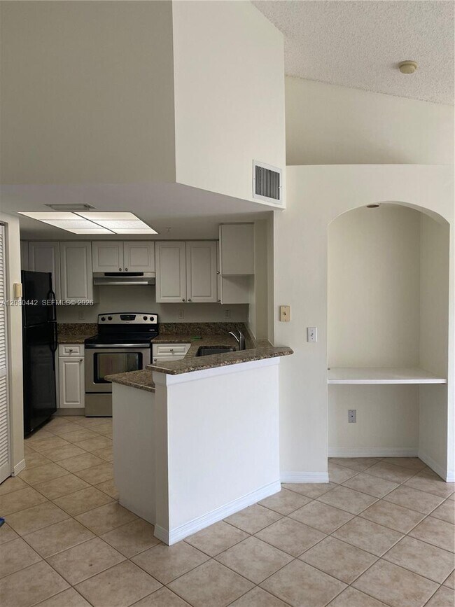 Photo - 300 Crestwood Ct N Unidad 310