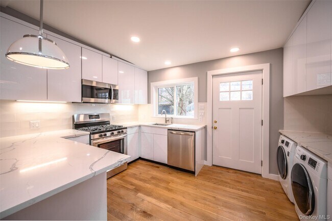 Photo - 86 Main St Unit 4