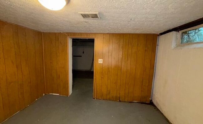 Photo - 2238 Howey Rd