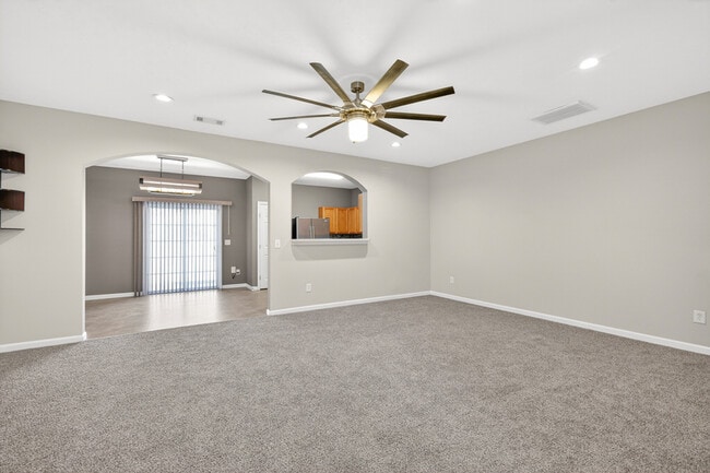 Photo - 8333 Rossi Rd