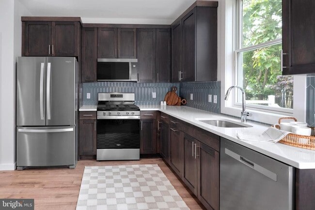 Photo - 168 John St Unit 3