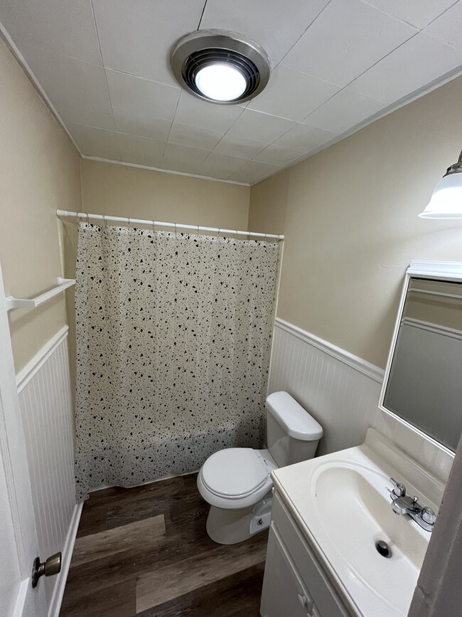 Photo - 126 W Cherry Dr