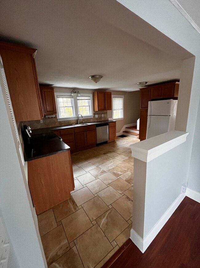 Photo - 242 Litchfield Rd
