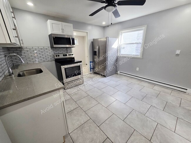 Photo - 168 Garfield St