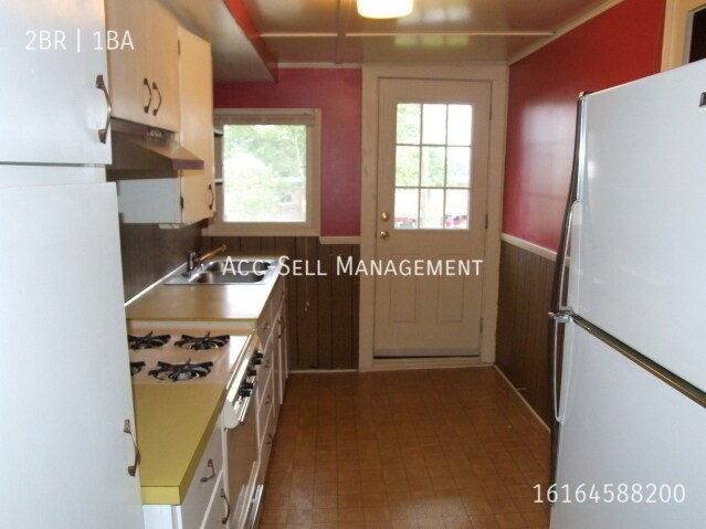 Photo - 437 Barnett St NE Unit 2