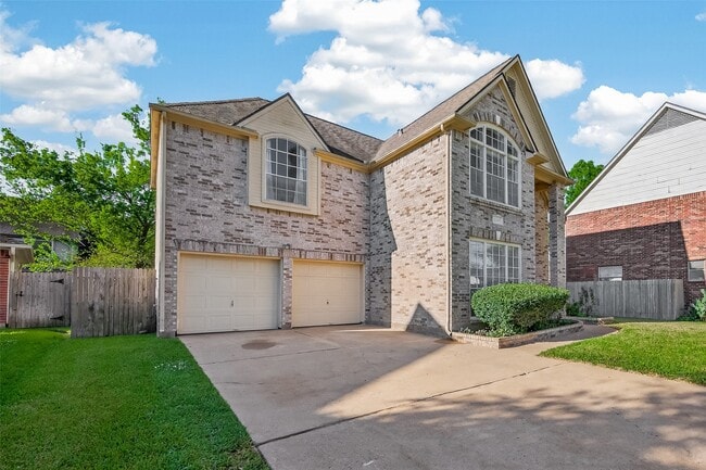 Building Photo - 13307 Misty Mill Dr