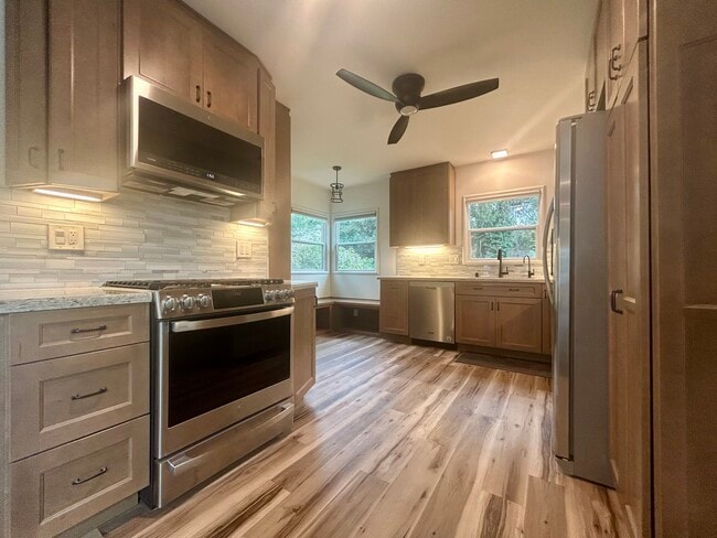 Kitchen - 17359 Esteban St