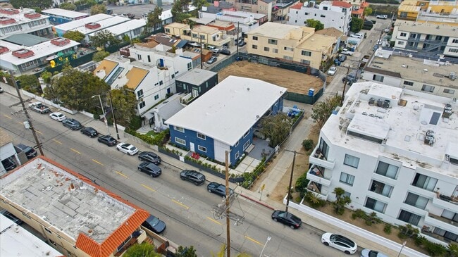 Photo - 3320 Pacific