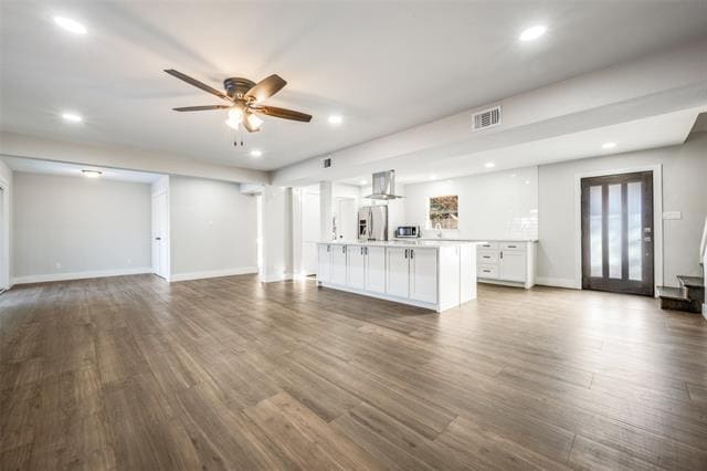 Building Photo - 1929 N Lake Trail