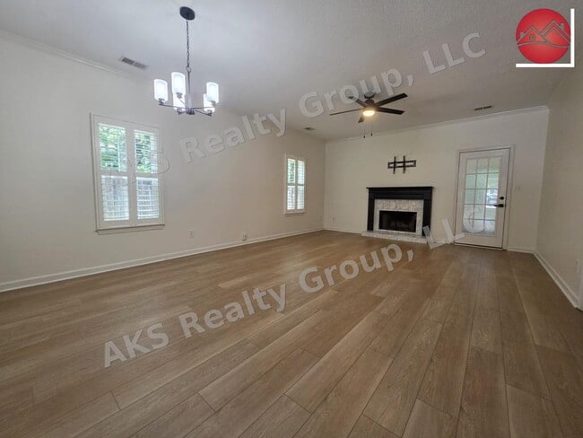 Photo - 158 Sugar Dr