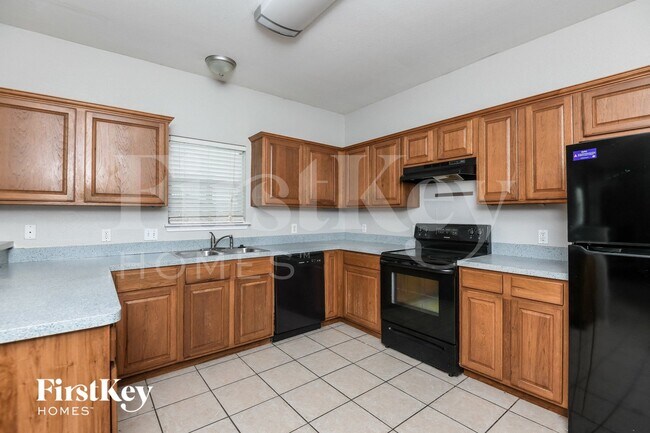 Photo - 962 Heather St