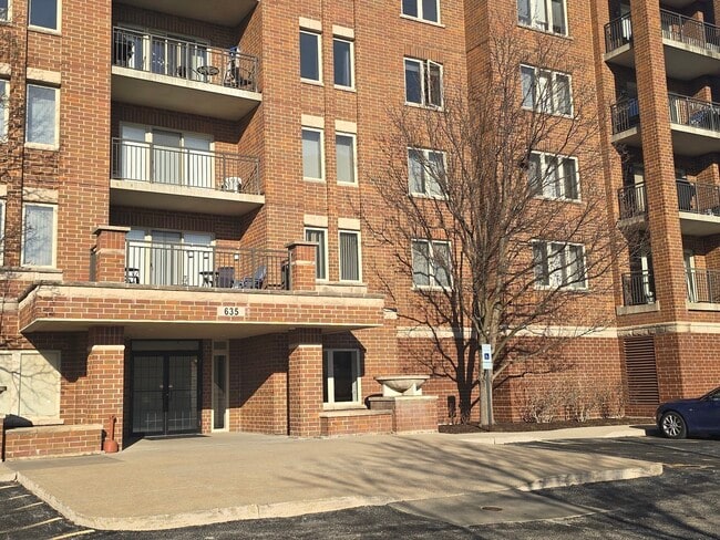 Building Photo - 635 Perrie Dr Unit 306