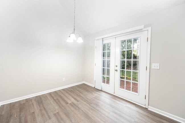 Photo - Spacious 3 Bedroom 2 Bath!