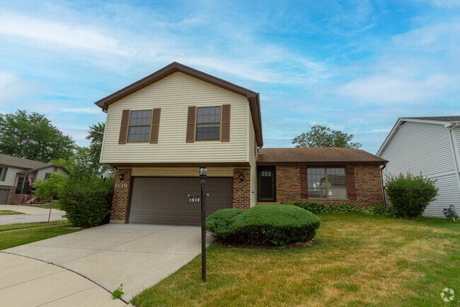 Building Photo - 1918 Williamsburg Dr Rental