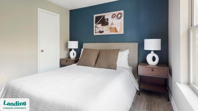 Building Photo - 300 Long Shoals Rd Unit 07N