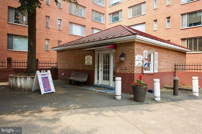 Photo - 1021 Arlington Blvd Unit 238