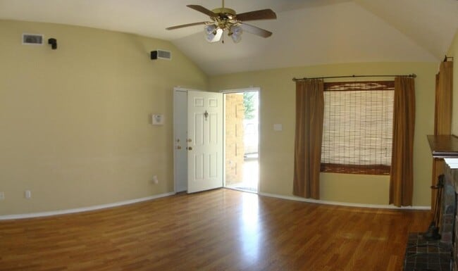 Photo - 3-Bedroom House for Rent in Killeen